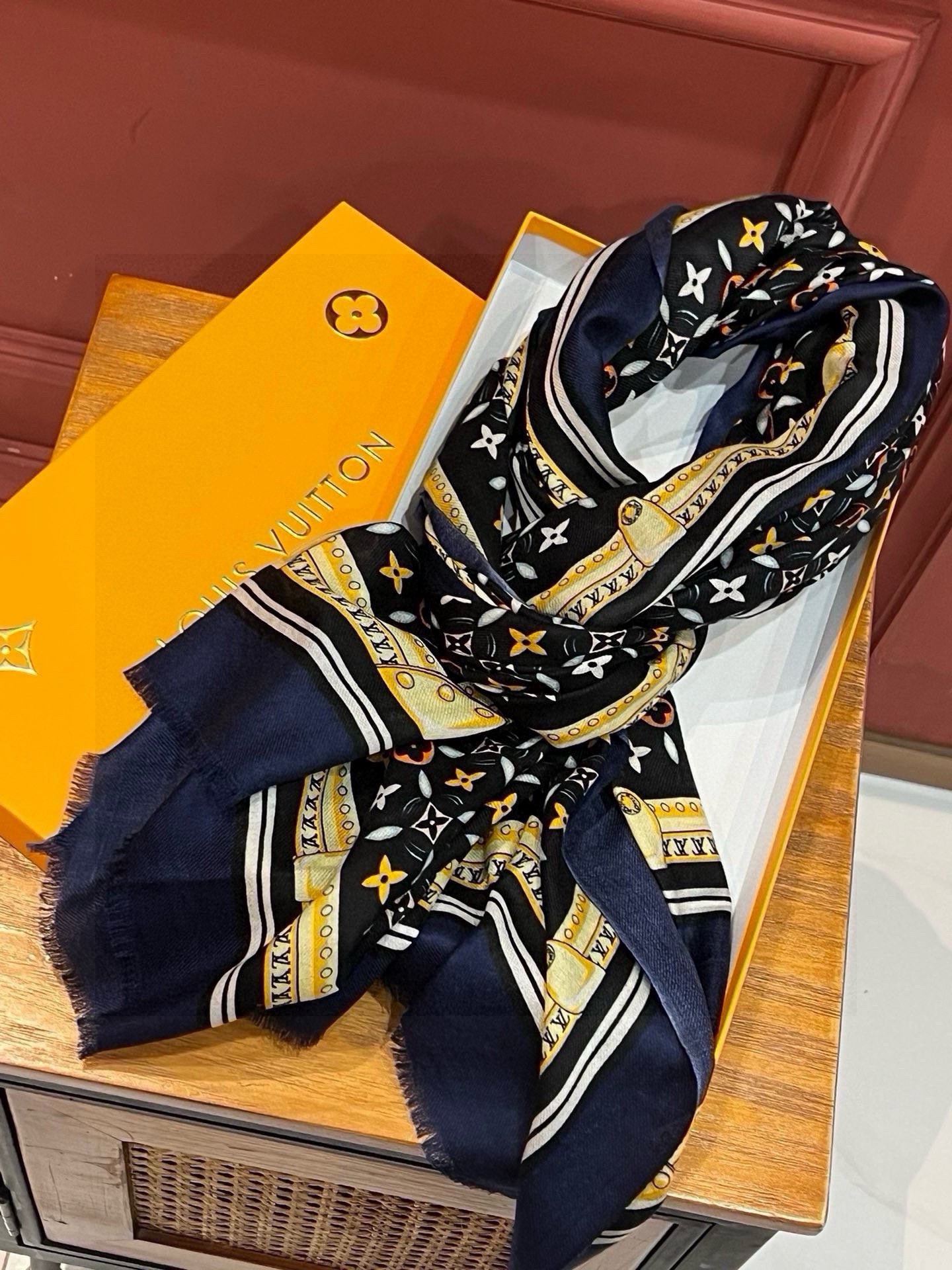 Louis Vuitton Scarf